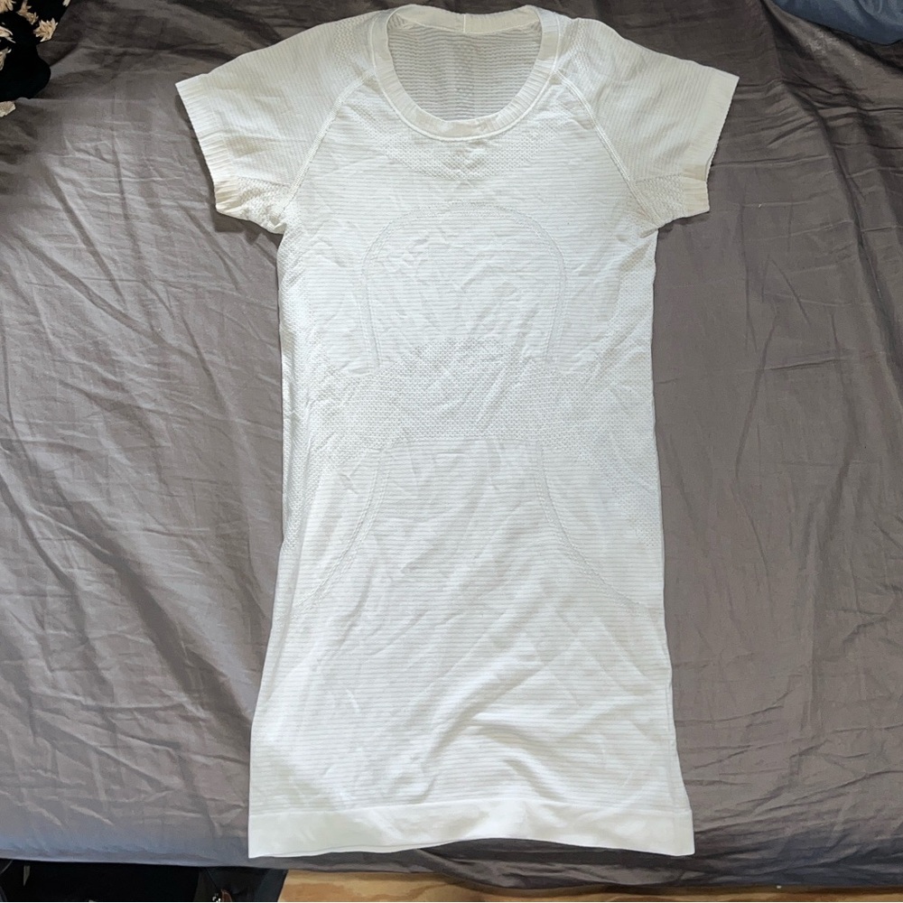 lululemon athletica White Short Sleeve Tee